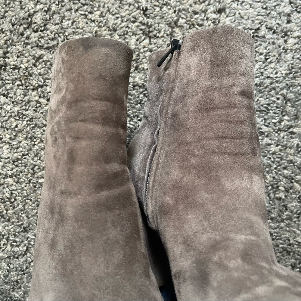 Vince Ridley Grey Suede Ankle Boots Size 7.5 - Picture 8 of 13
